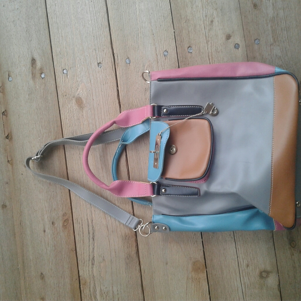 Leather purs